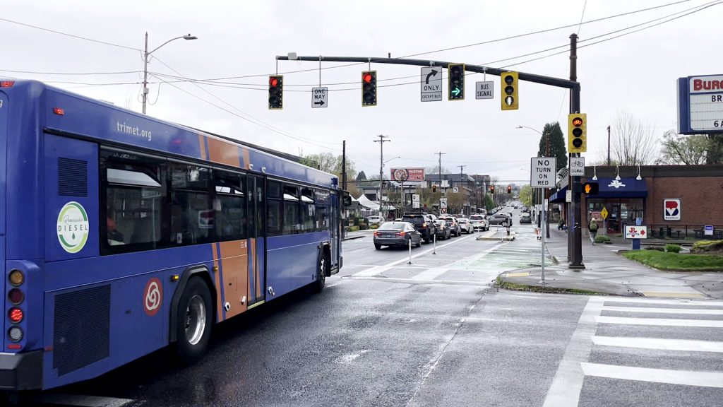 Bus-only signal at SE Hawthorne/11th, part of TriMet and the City of Portland's transit signal priority (TSP) system.